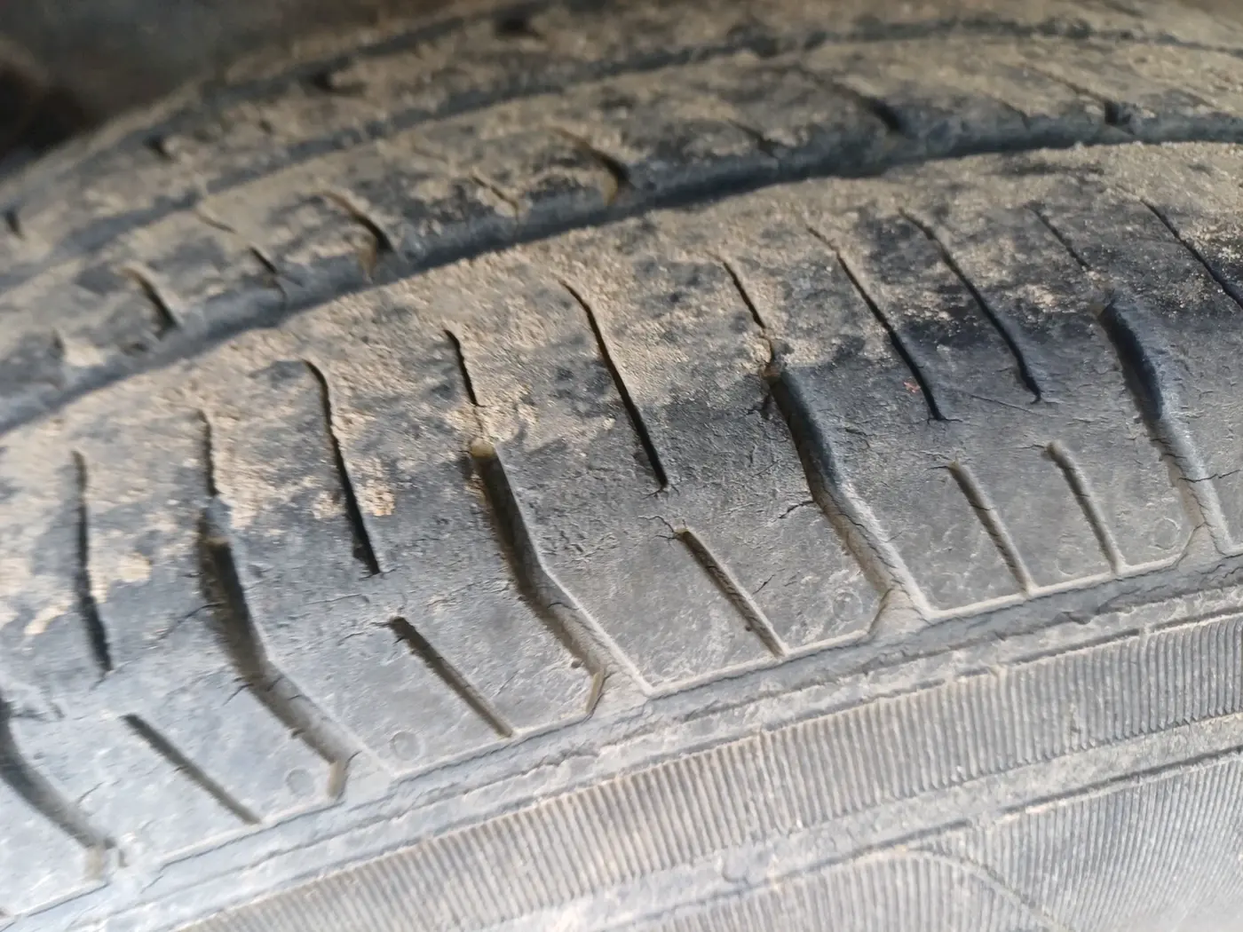2013 Maruti Ritz VXI, Petrol, Manual, 98,068 km, tyre