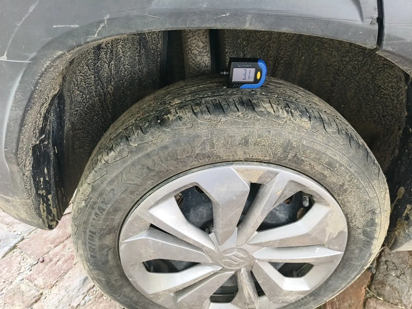 2024 Maruti FRONX SIGMA CNG 1.2 MT, CNG, Manual, 31,626 km, tyre