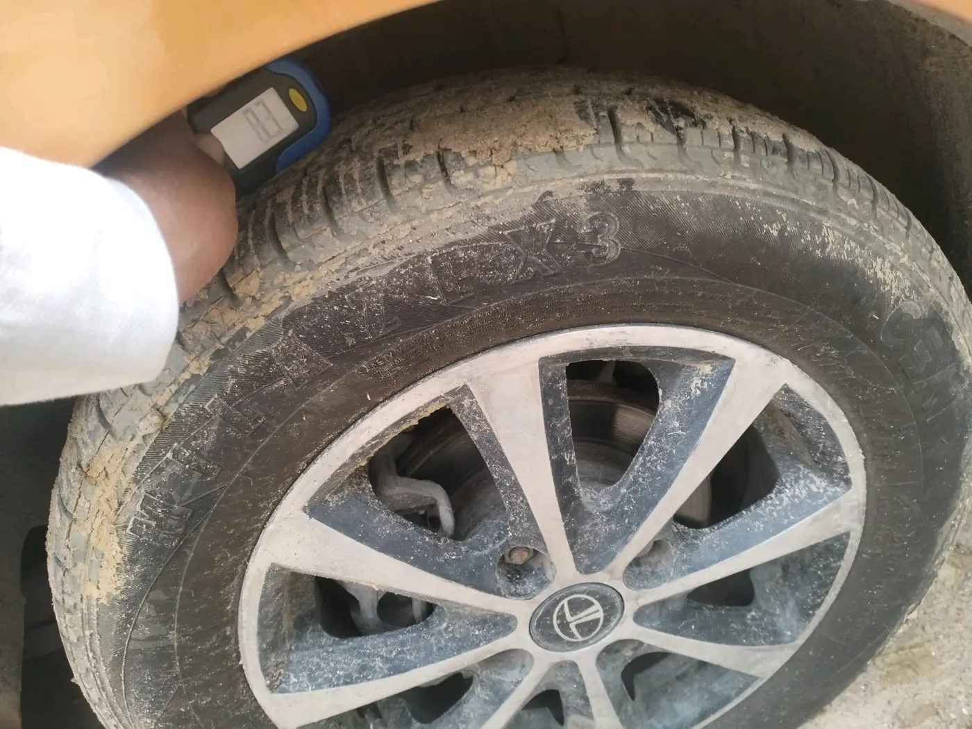 2018 Tata Tiago XT PETROL, Petrol, Manual, 56,525 km, tyre
