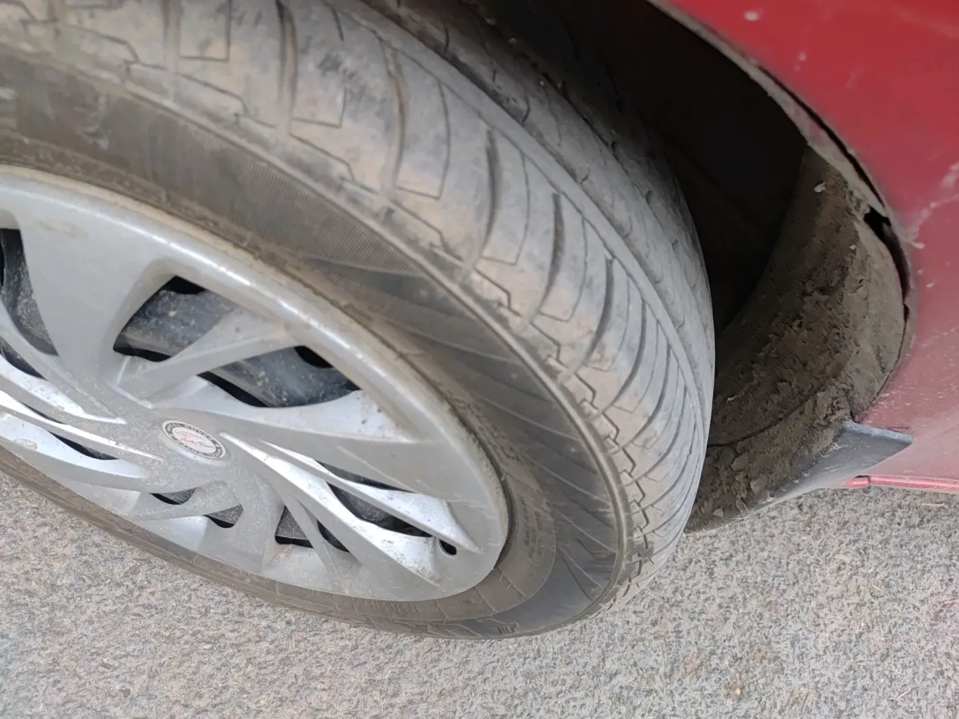 2018 Maruti IGNIS DELTA 1.2, CNG, Manual, 71,097 km, tyre