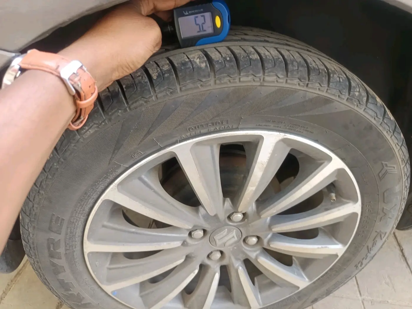 2018 Maruti Ciaz ALPHA  AT 1.5 SHVS PETROL, Petrol, Automatic, 97,037 km, tyre