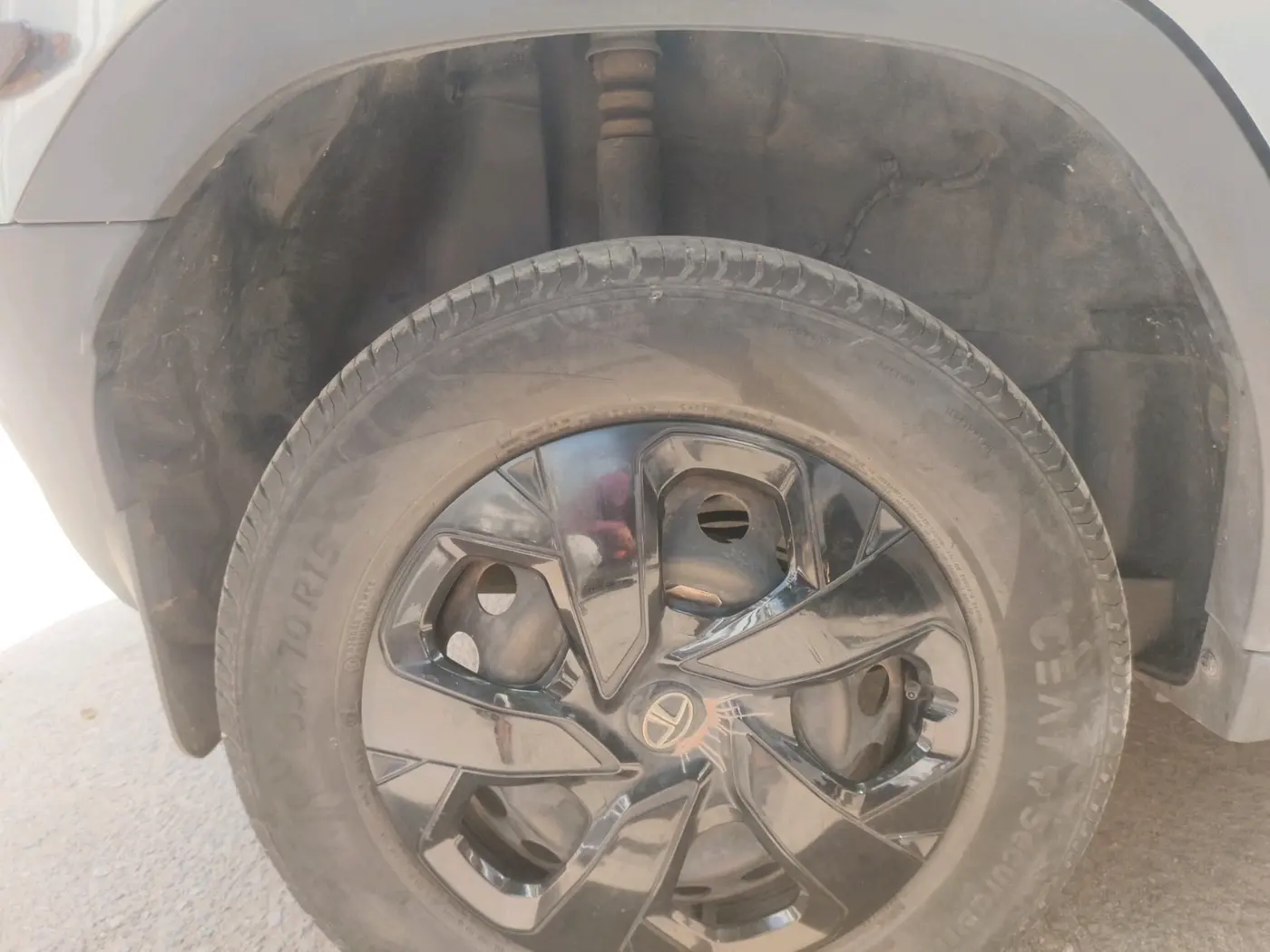 2022 Tata PUNCH ADVENTURE MT, Petrol, Manual, 42,246 km, tyre