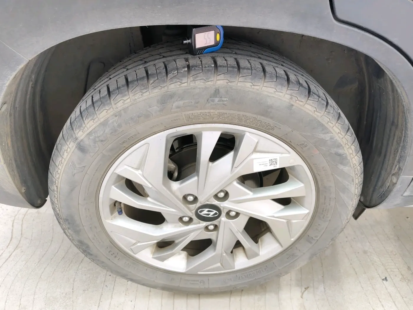 2023 Hyundai Creta SX 1.5 PETROL, Petrol, Manual, 28,236 km, tyre