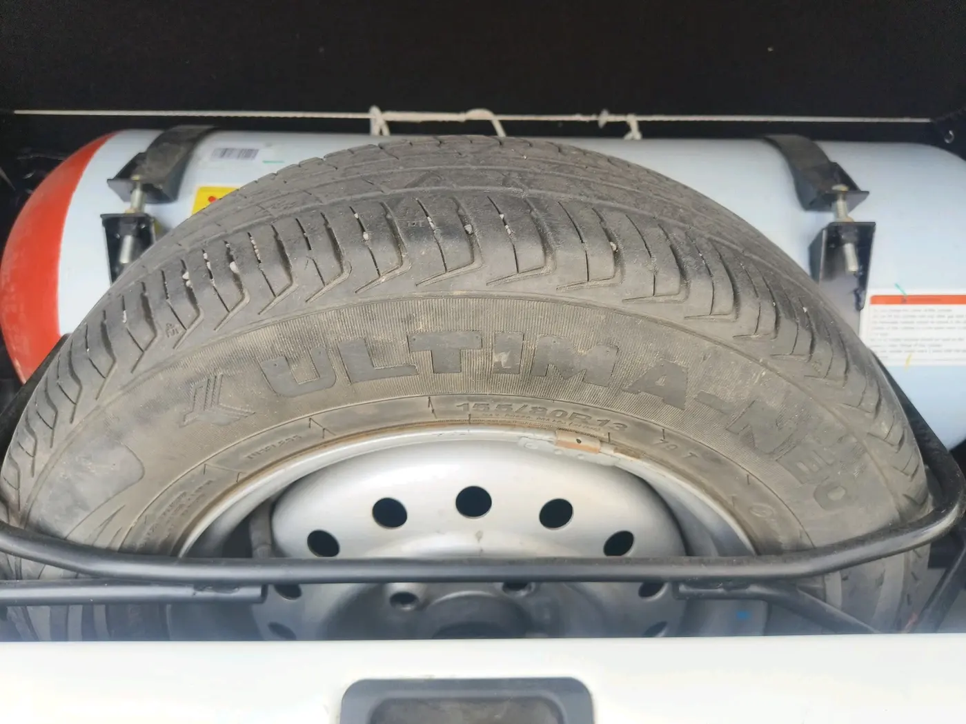 2021 Maruti New Wagon-R LXI CNG 1.0, CNG, Manual, 25,587 km, tyre