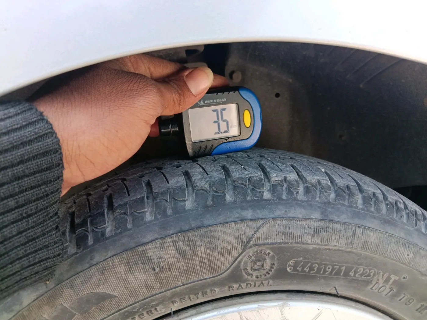 2016 Tata Nano TWIST XTA, Petrol, Automatic, 88,207 km, tyre