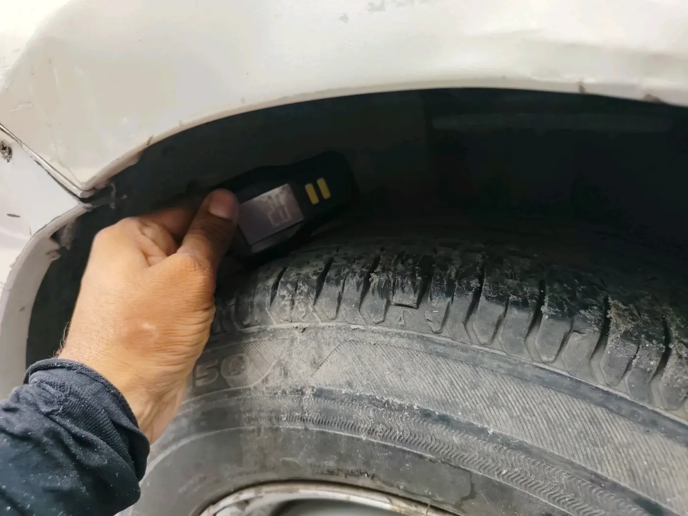2018 Maruti Dzire LXI, Petrol, Manual, 72,331 km, tyre