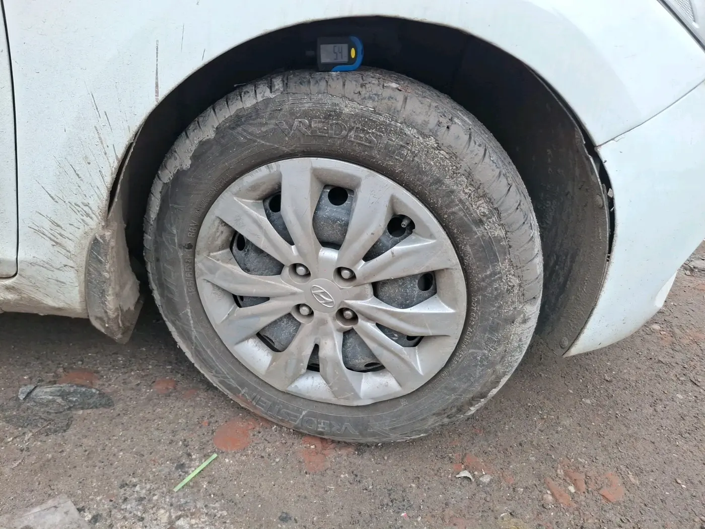 2018 Hyundai Verna 1.4 EX PETROL, Petrol, Manual, 72,163 km, tyre
