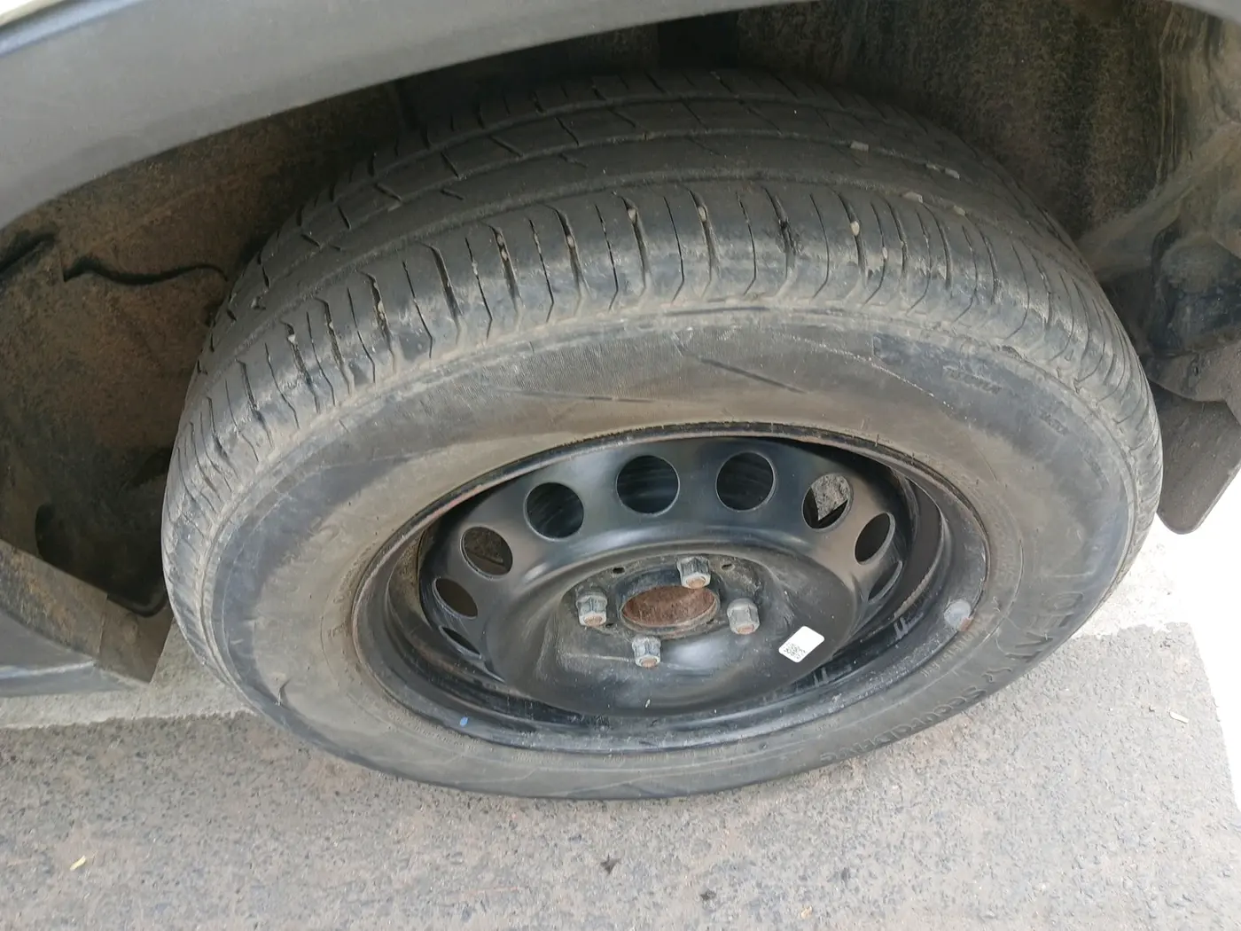 2022 Tata PUNCH ADVENTURE MT, Petrol, Manual, 20,289 km, tyre