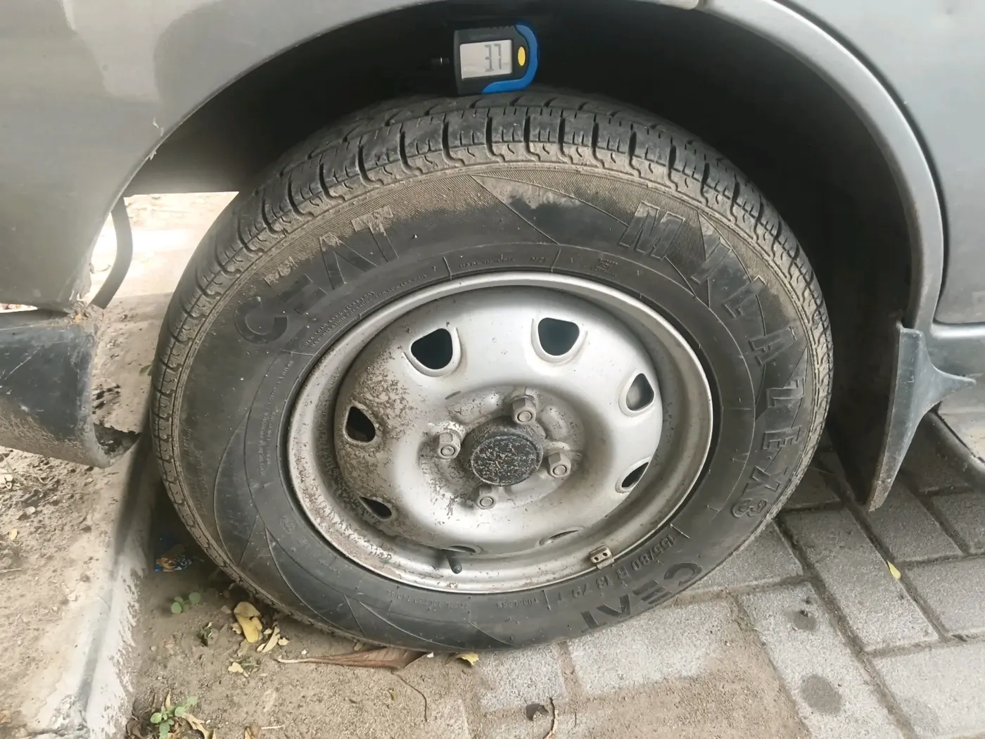 2022 Maruti Eeco 5 STR AC (O), Petrol, Manual, 84,848 km, tyre