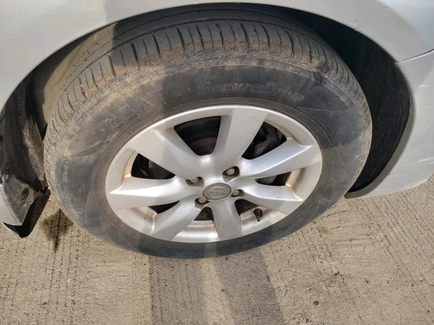 2013 Nissan Sunny XV DIESEL, Diesel, Manual, 1,50,000 km, tyre
