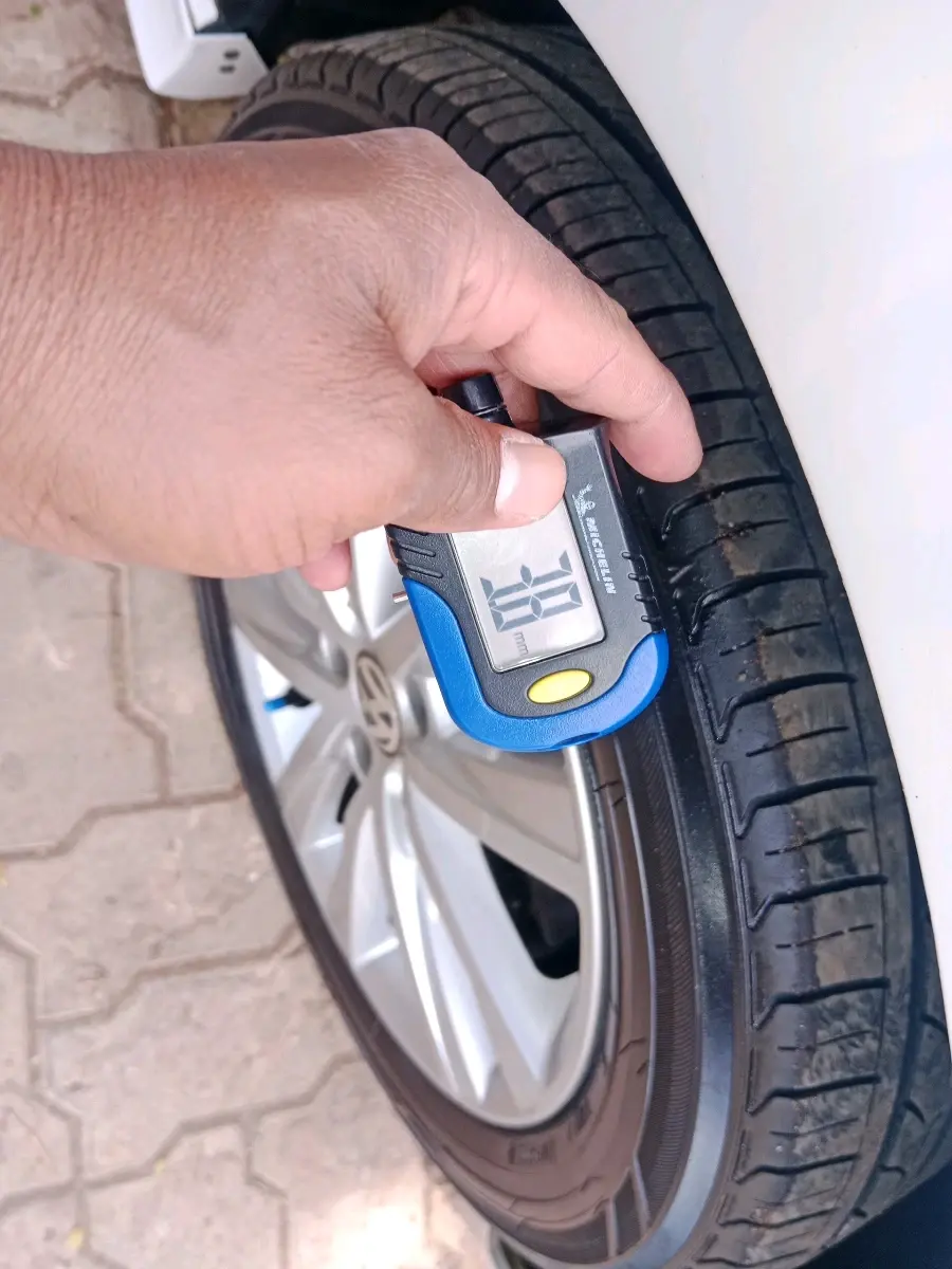 2015 Volkswagen Polo GT TSI AT, Petrol, Automatic, 1,23,141 km, tyre
