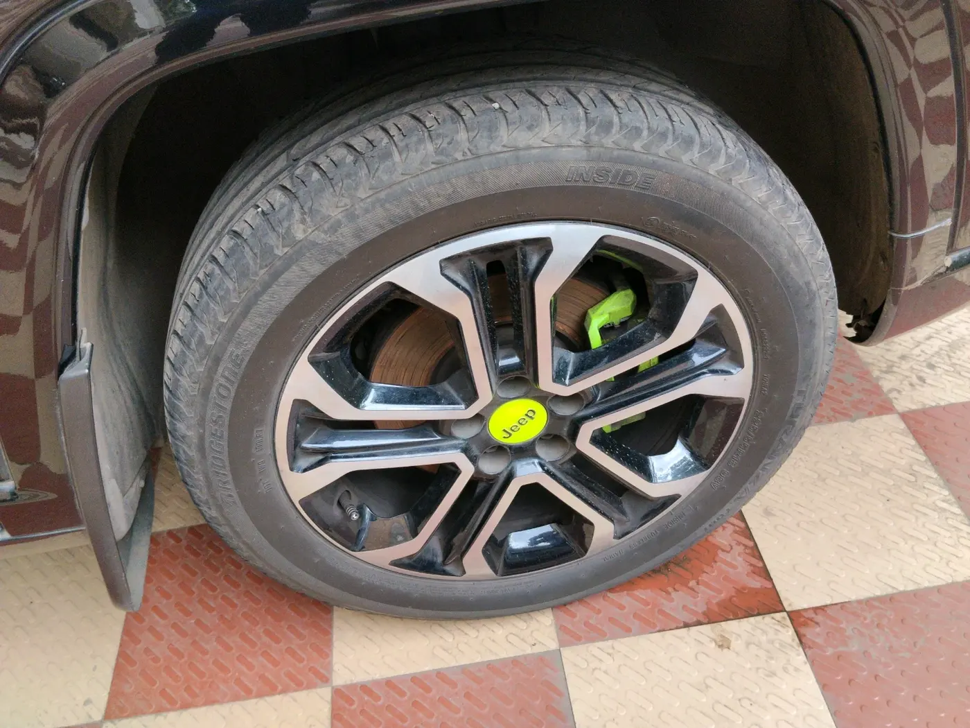 2023 Jeep Compass MODEL S (O) DIESEL 4X4 AT, Diesel, Automatic, 30,965 km, tyre