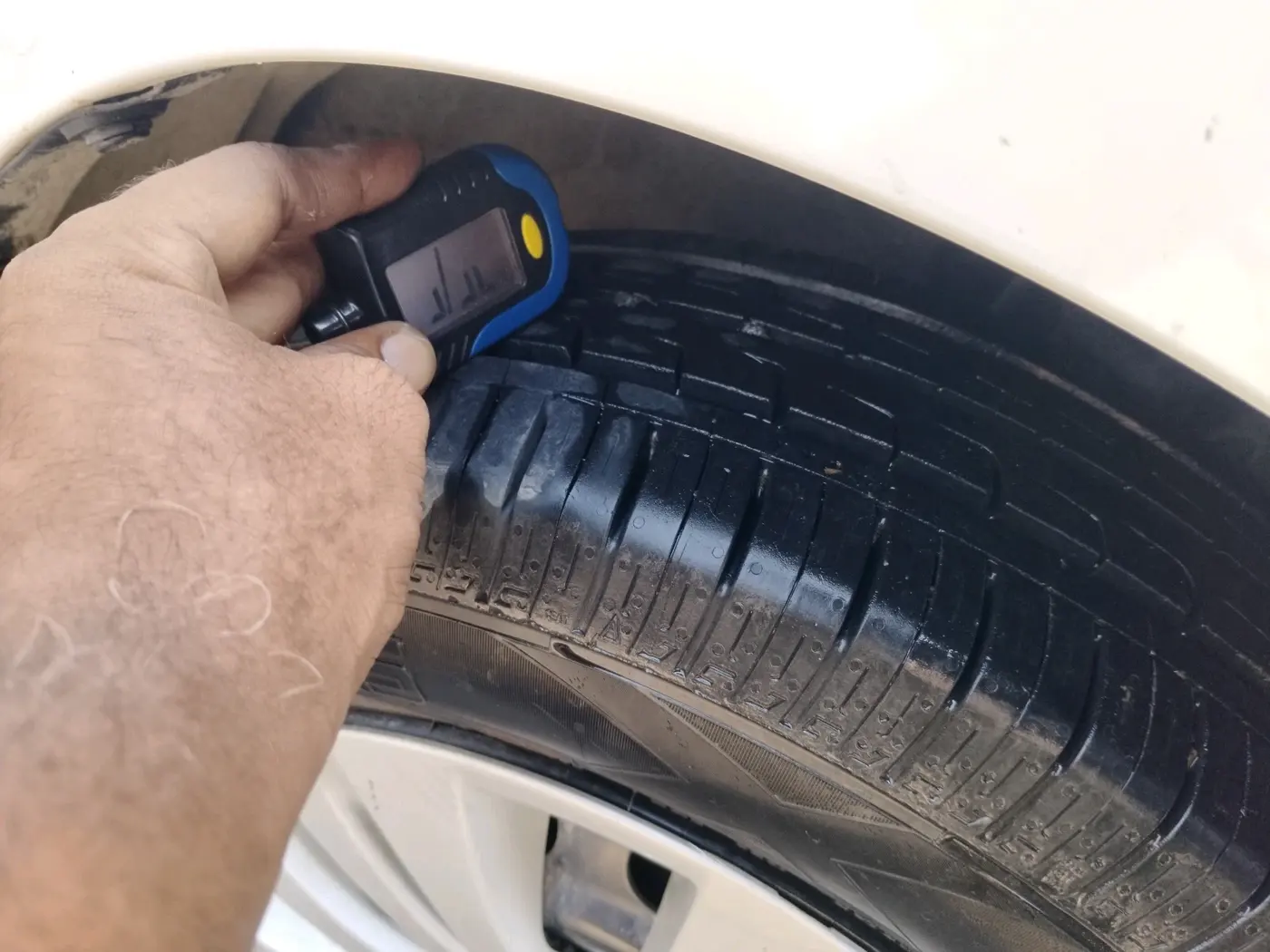 2013 Maruti Ertiga VDI, Diesel, Manual, 43,085 km, tyre