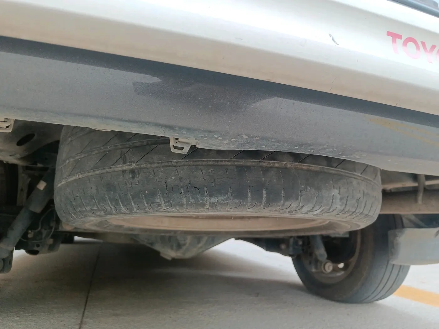 2019 Toyota Innova Crysta 2.4 ZX 7 STR, Diesel, Manual, 95,041 km, tyre