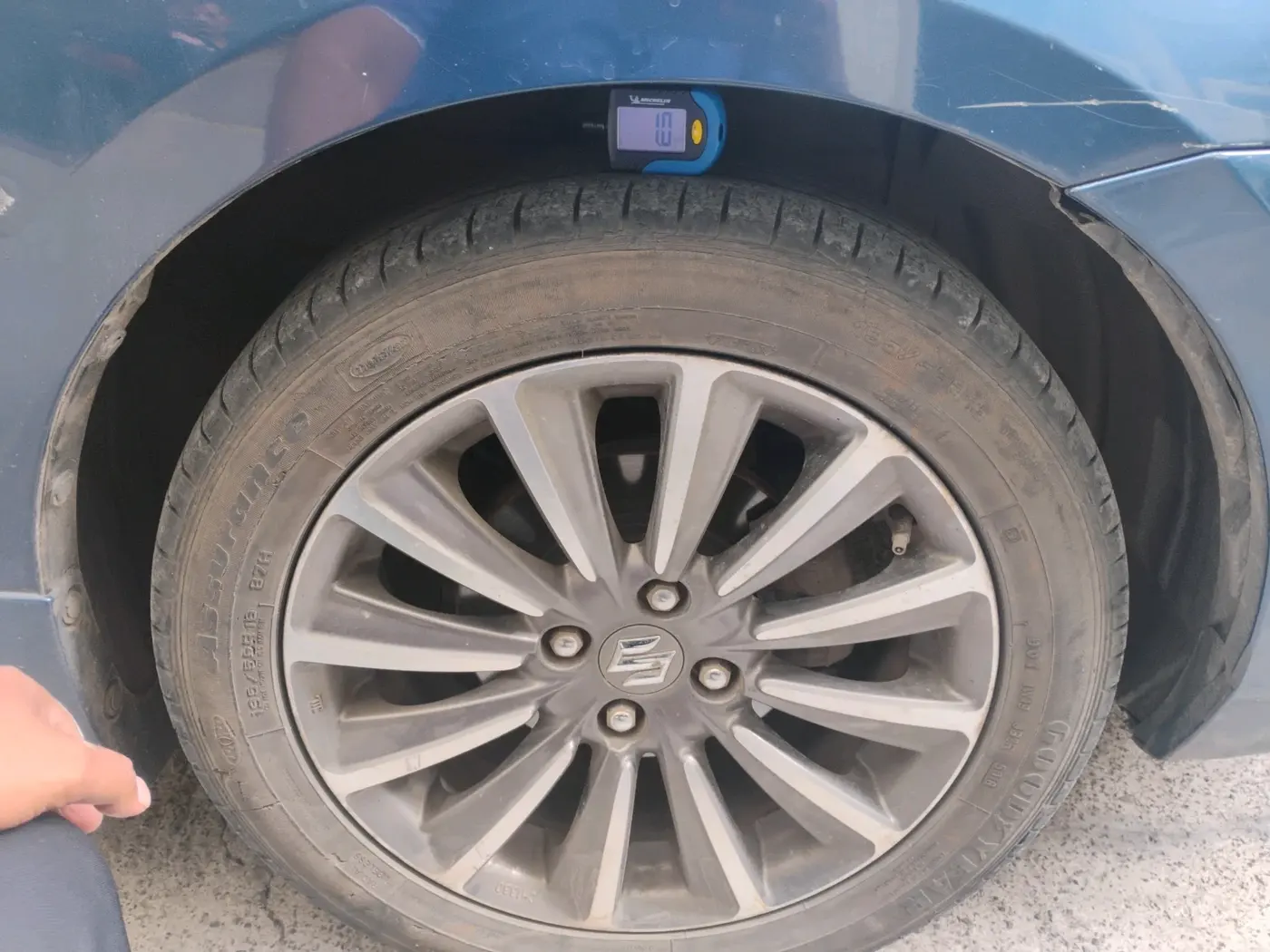 2019 Maruti Ciaz ALPHA  AT 1.5 SHVS PETROL, Petrol, Automatic, 40,948 km, tyre