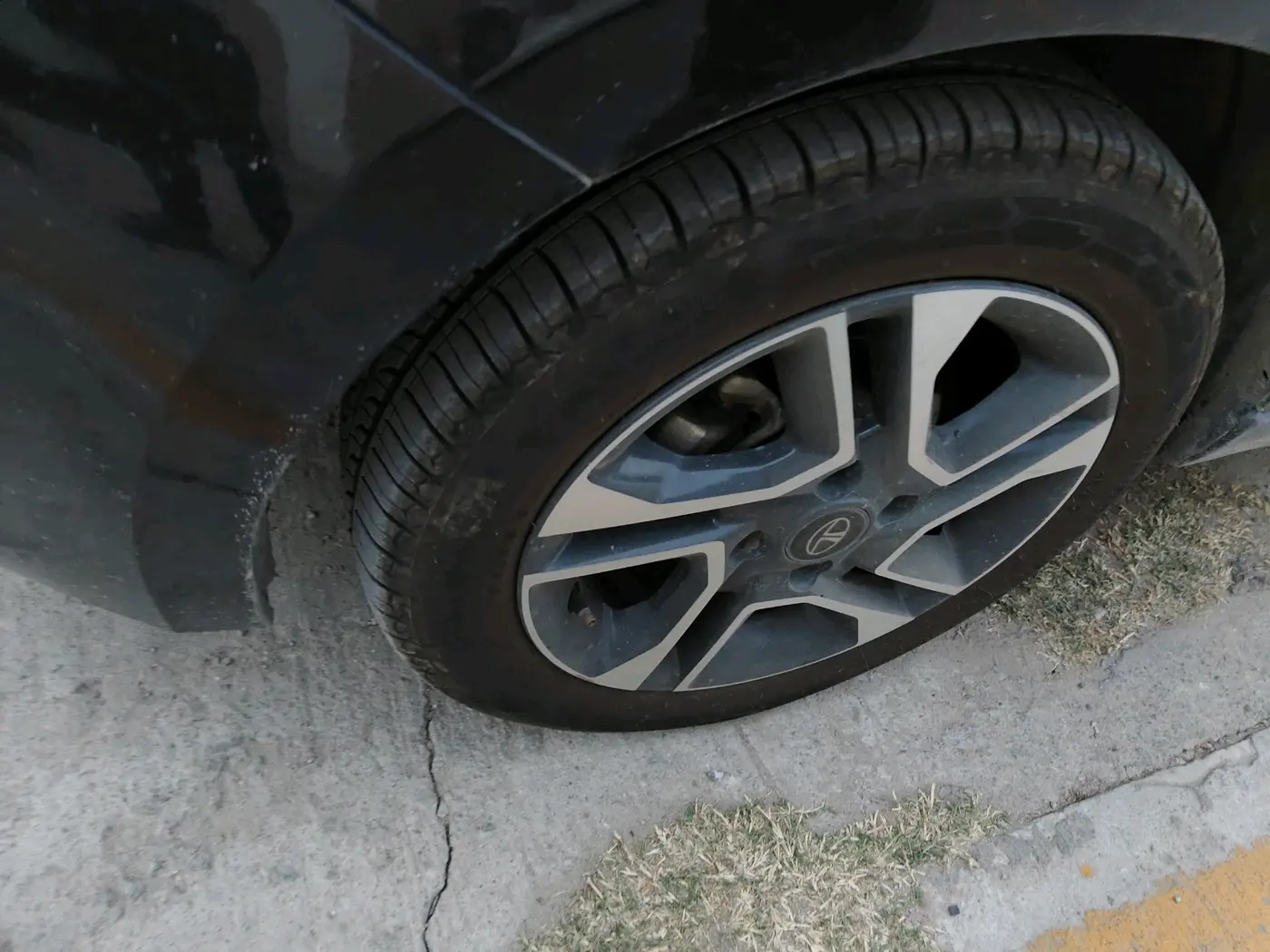 2022 Tata Tiago XZ PLUS PETROL, Petrol, Manual, 32,104 km, tyre