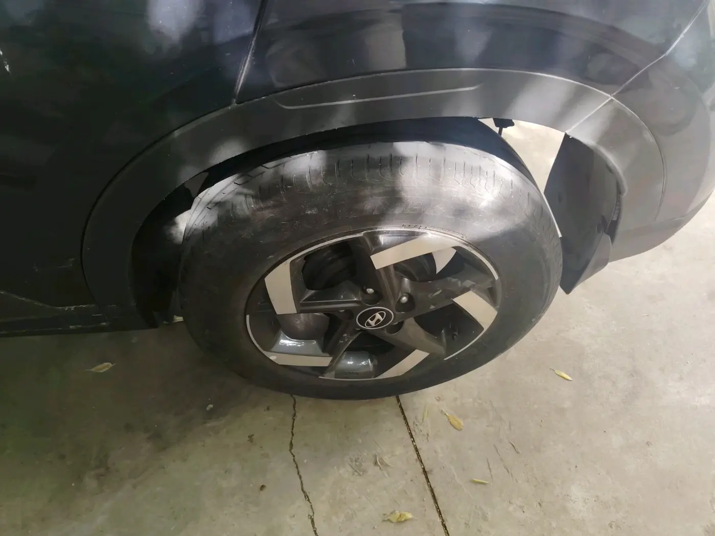 2019 Hyundai VENUE SX(O) 1.4 CRDI, Diesel, Manual, 1,20,631 km, tyre