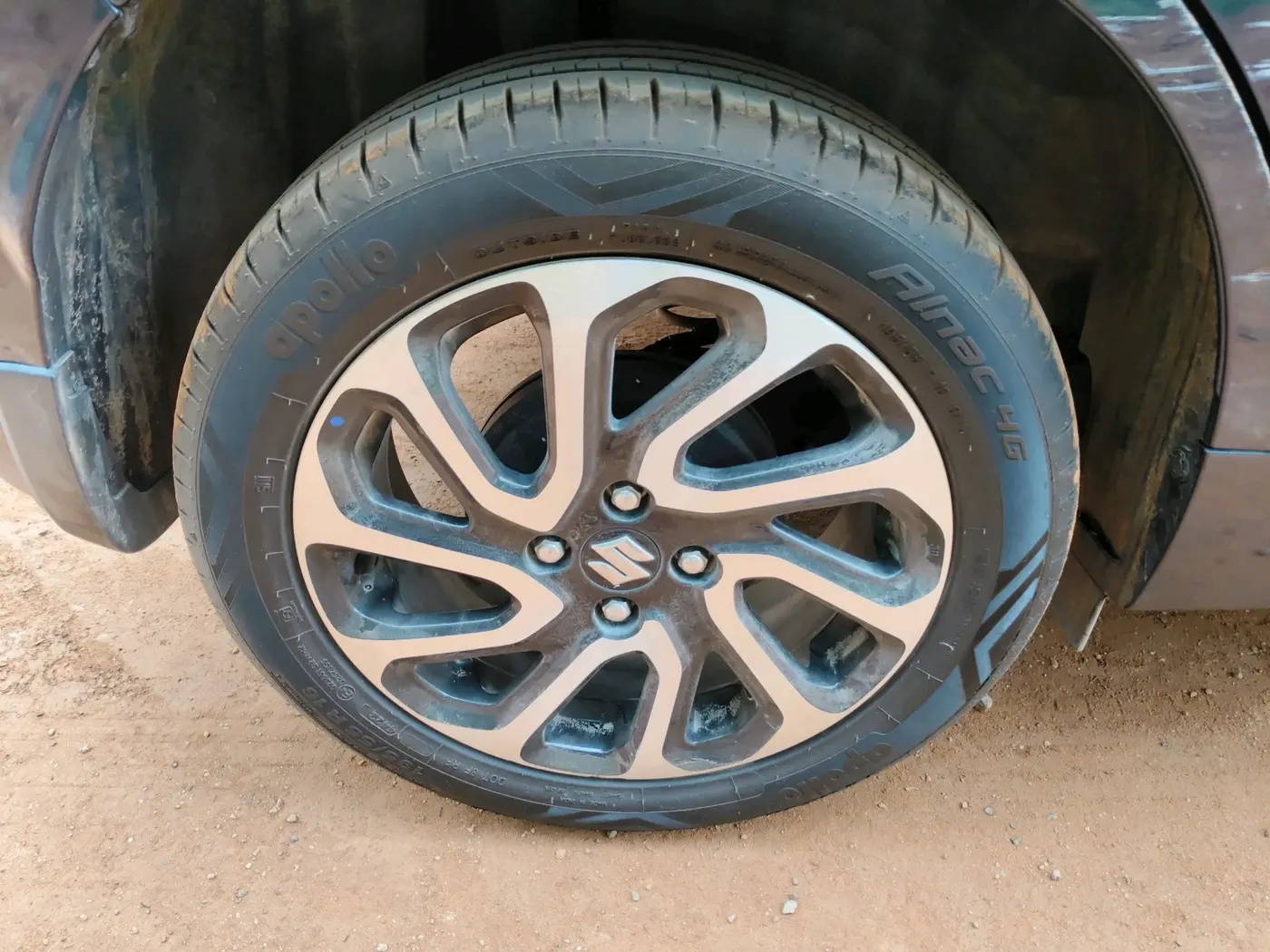 2022 Maruti Baleno ALPHA 1.2 AGS, Petrol, Automatic, 13,893 km, tyre