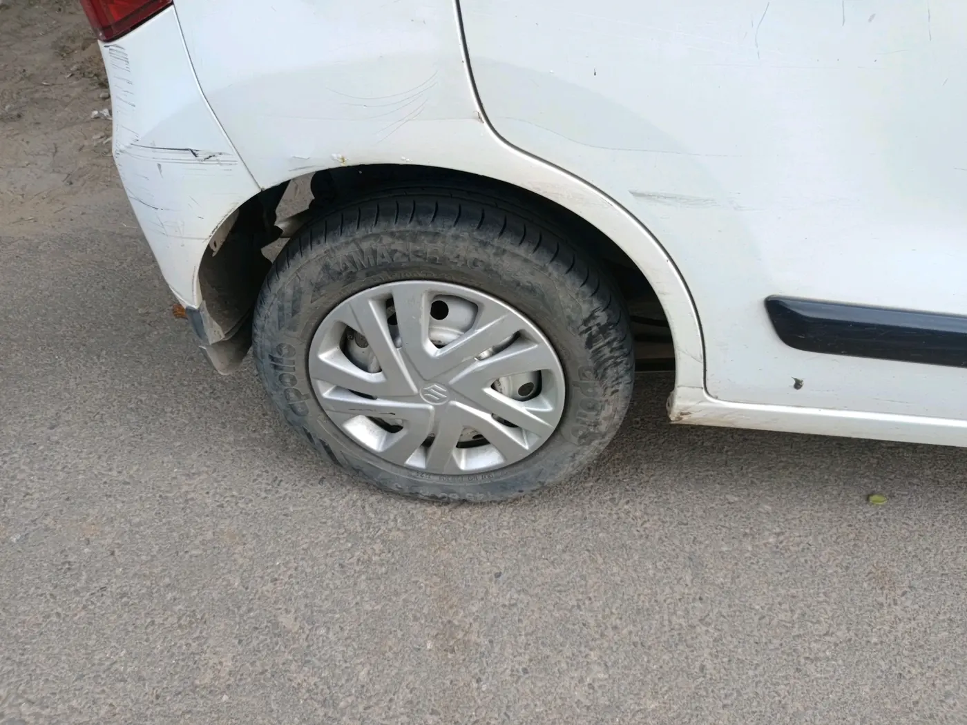 2014 Maruti Wagon R 1.0 LXI CNG, CNG, Manual, 1,88,846 km, tyre
