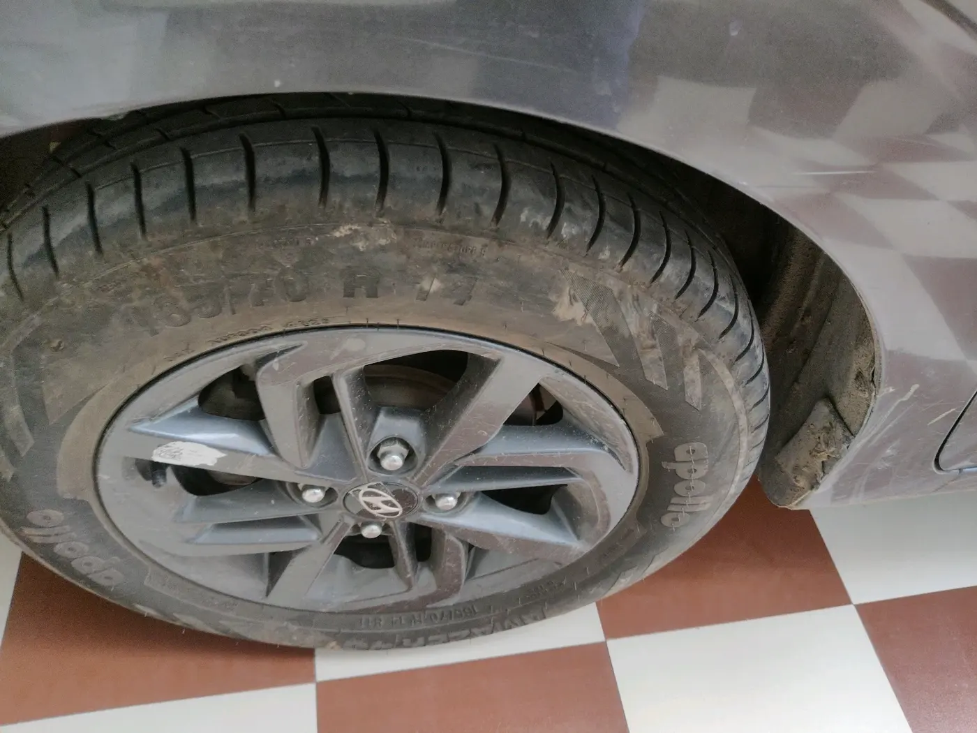 2022 Hyundai GRAND I10 NIOS SPORTZ 1.2 KAPPA VTVT CNG, CNG, Manual, 52,972 km, tyre