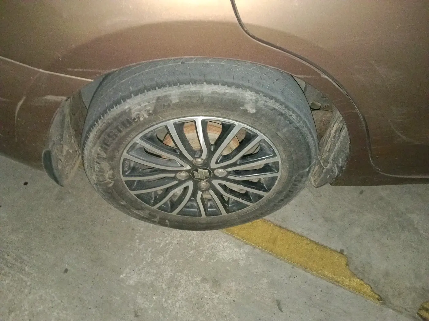 2019 Maruti Dzire ZXI PLUS AMT, Petrol, Automatic, 1,08,408 km, tyre