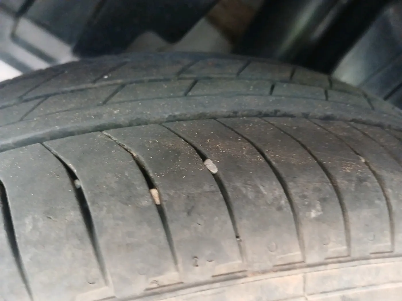 2025 Maruti Dzire ZXi Plus AMT, Petrol, Automatic, 8,038 km, tyre