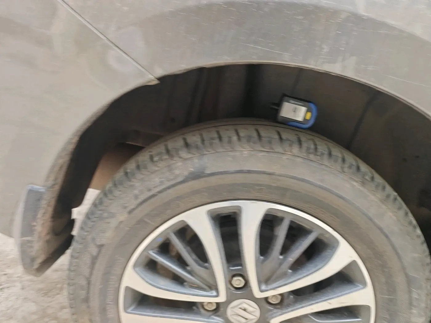 2024 Maruti Ertiga VXi (O), Petrol, Manual, 39,401 km, tyre