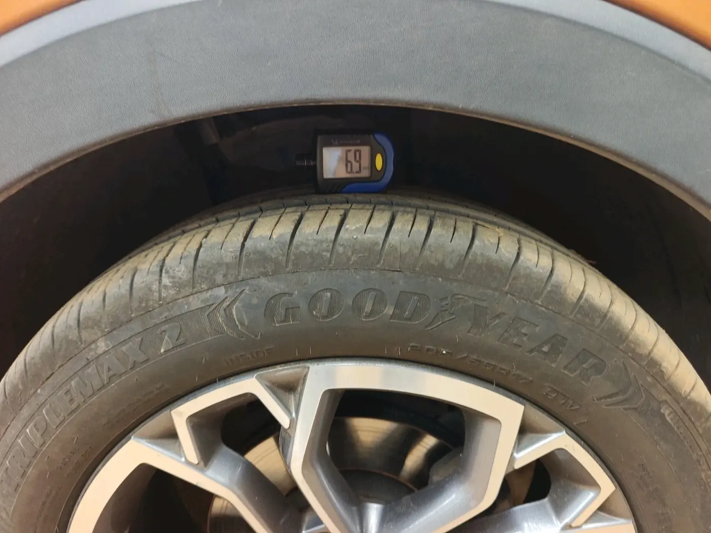 2021 Skoda KUSHAQ STYLE 1.0L TSI AT, Petrol, Automatic, 39,202 km, tyre