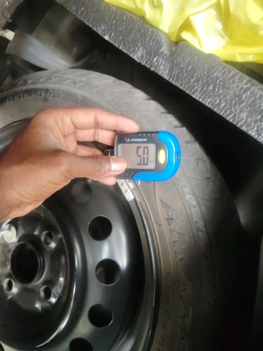 2016 Maruti Wagon R 1.0 VXI AMT, Petrol, Automatic, 1,08,129 km, tyre