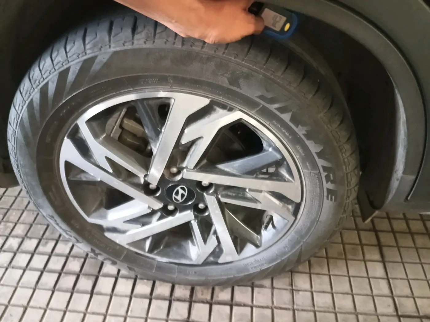 2024 Hyundai Creta SX (O) 1.5 PETROL, Petrol, Manual, 46,369 km, tyre
