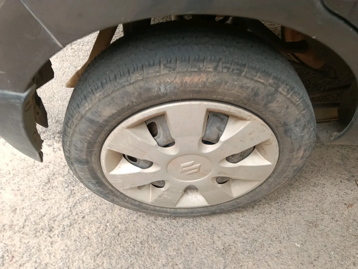 2016 Maruti Alto K10 VXI, Petrol, Manual, 63,005 km, tyre