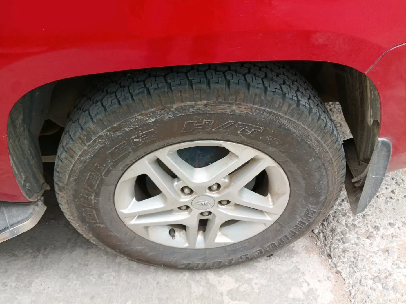 2018 Mahindra TUV 300 PLUS P8, Diesel, Manual, 46,786 km, tyre