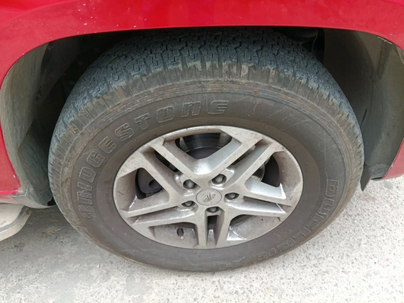 2018 Mahindra TUV 300 PLUS P8, Diesel, Manual, 46,786 km, tyre