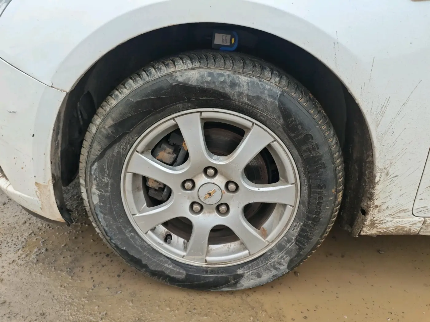 2012 Chevrolet Cruze LTZ, Diesel, Manual, 1,31,486 km, tyre