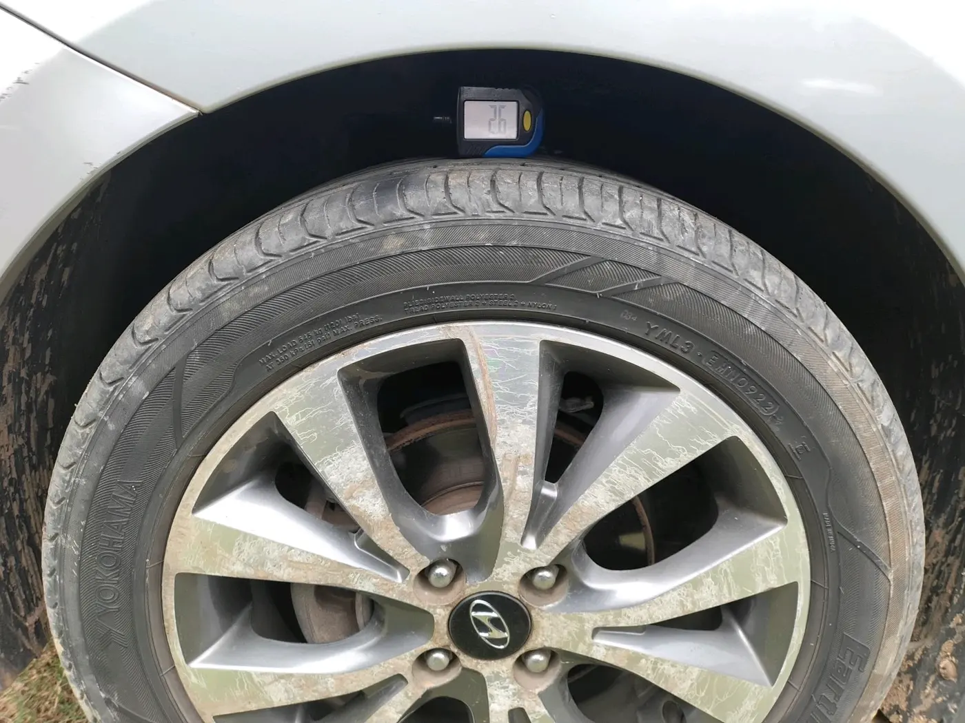 2014 Hyundai Verna FLUIDIC 1.6 VTVT SX OPT, Petrol, Manual, 1,15,350 km, tyre