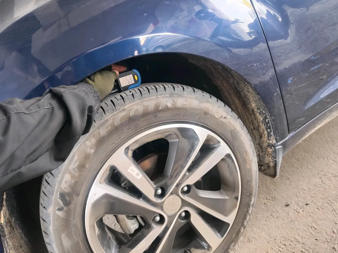 2025 Tata ALTROZ XZA Plus (S) Lux Petrol, Petrol, Automatic, 5,304 km, tyre