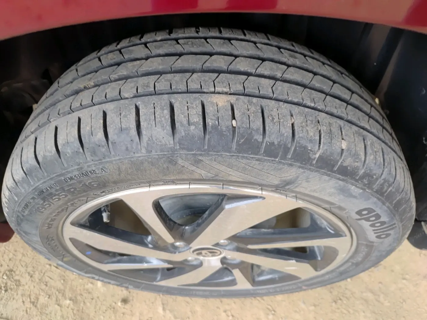 2024 Toyota Glanza G, Petrol, Manual, 15,071 km, tyre