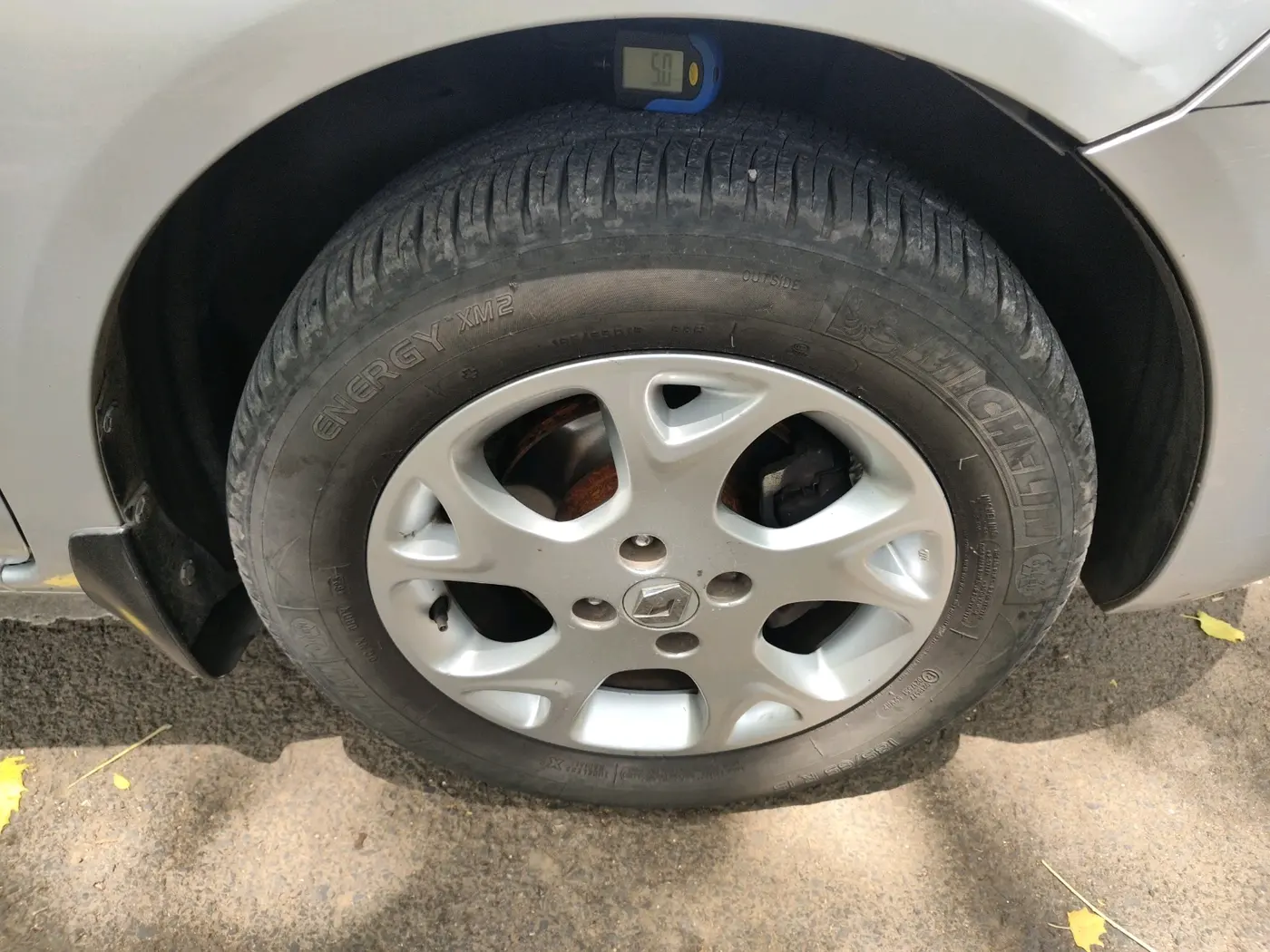 2015 Renault Scala RXL PETROL, Petrol, Manual, 44,675 km, tyre