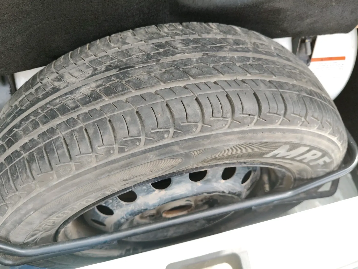 2023 Maruti New Wagon-R VXI CNG 1.0, CNG, Manual, 42,654 km, tyre