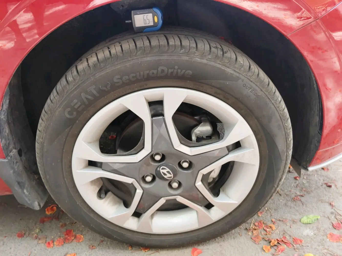 2025 Hyundai NEW I20 SPORTZ 1.2 IVT, Petrol, Automatic, 4,824 km, tyre