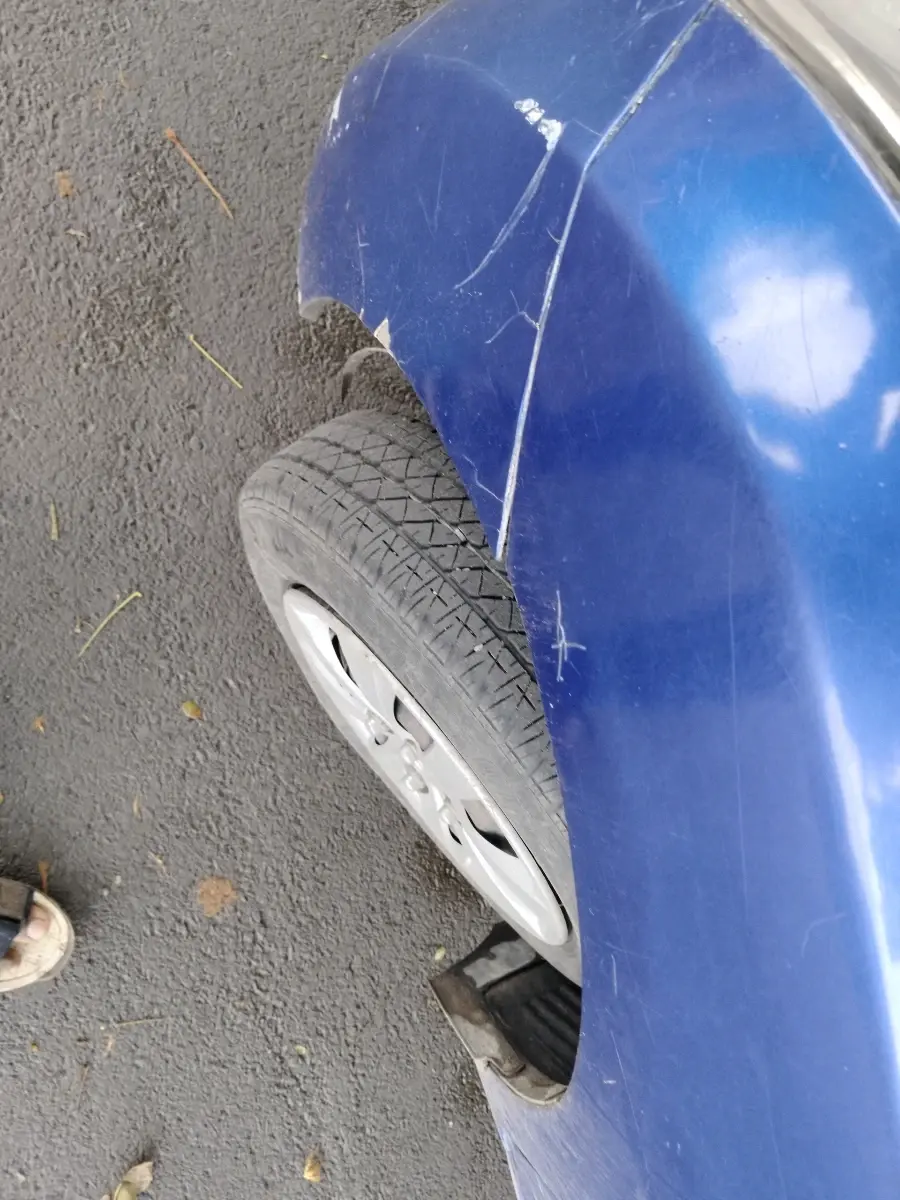 2013 Hyundai Eon ERA +, Petrol, Manual, 71,719 km, tyre