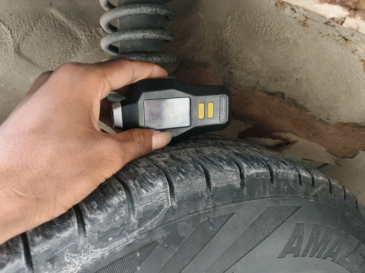 2018 Maruti Eeco 5 STR WITH A/C+HTR, CNG, Manual, 1,41,811 km, tyre