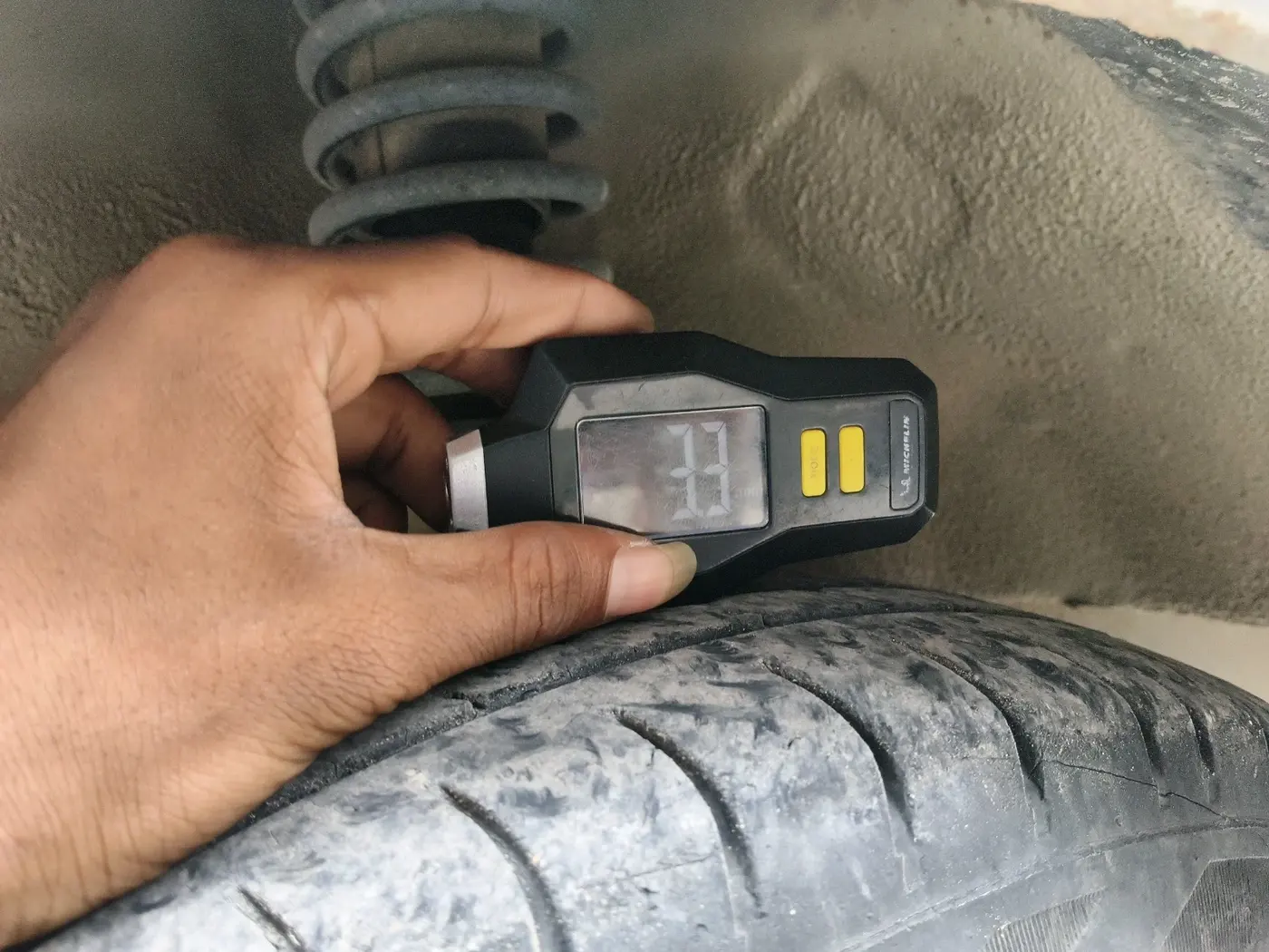 2018 Maruti Eeco 5 STR WITH A/C+HTR, CNG, Manual, 1,41,811 km, tyre