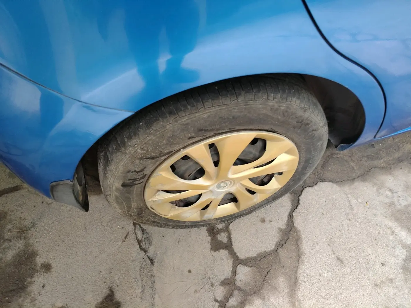 2011 Nissan Micra XV PETROL, Petrol, Manual, 1,53,445 km, tyre