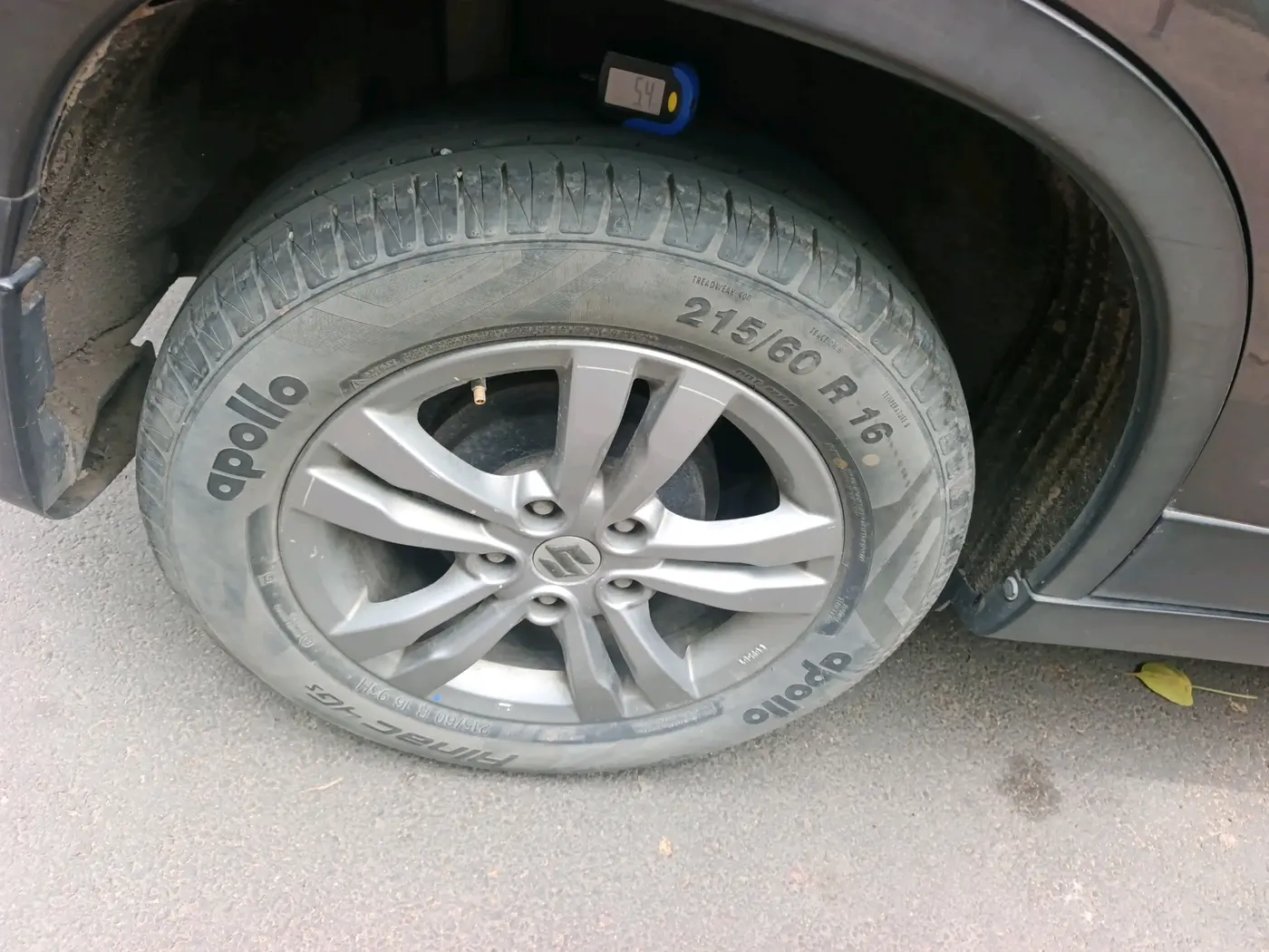 2016 Maruti Vitara Brezza ZDI, Diesel, Manual, 65,726 km, tyre