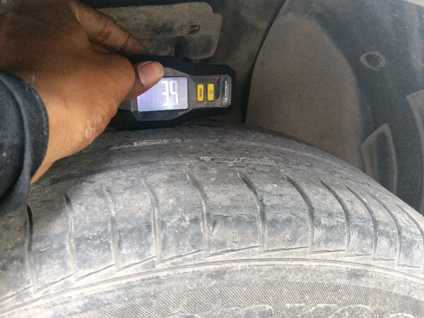 2021 Hyundai VENUE S+ 1.2, Petrol, Manual, 44,004 km, tyre