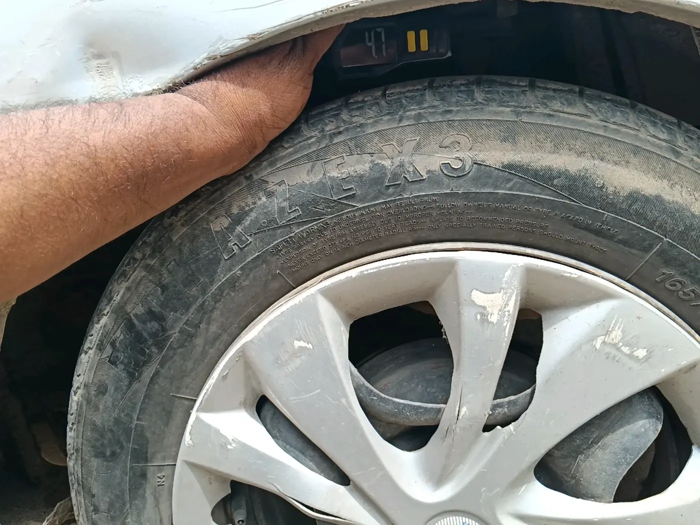 2019 Tata Tiago XZ PETROL, Petrol, Manual, 91,395 km, tyre