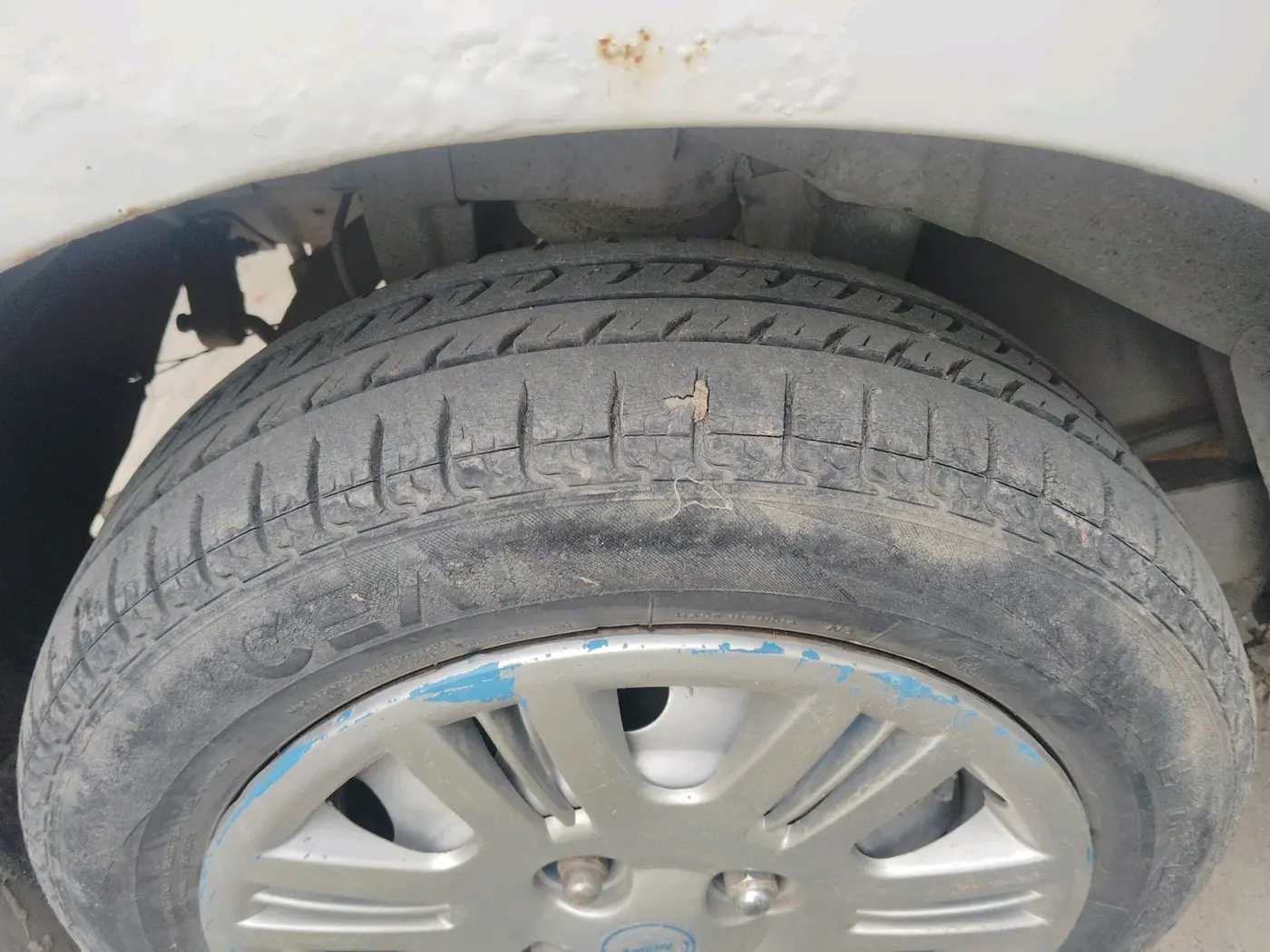2012 Hyundai Santro Xing GLS, CNG, Manual, 91,683 km, tyre