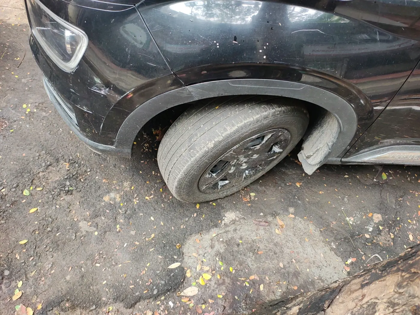 2022 Hyundai VENUE SX 1.2 PETROL, Petrol, Manual, 29,211 km, tyre