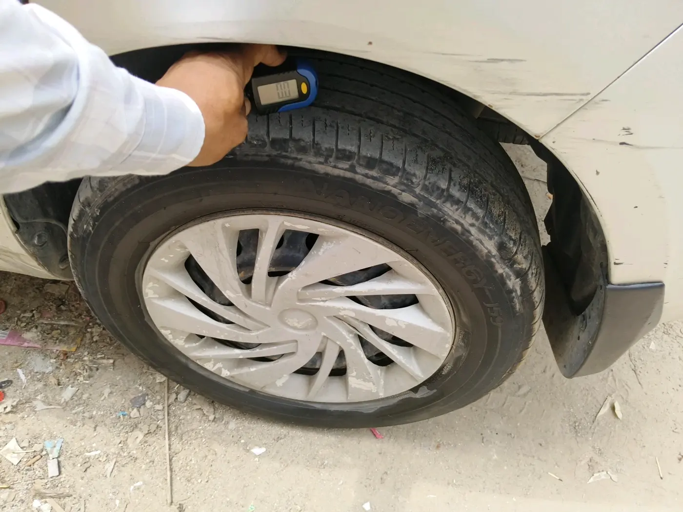 2012 Maruti Ertiga VXI, Petrol, Manual, 1,20,238 km, tyre